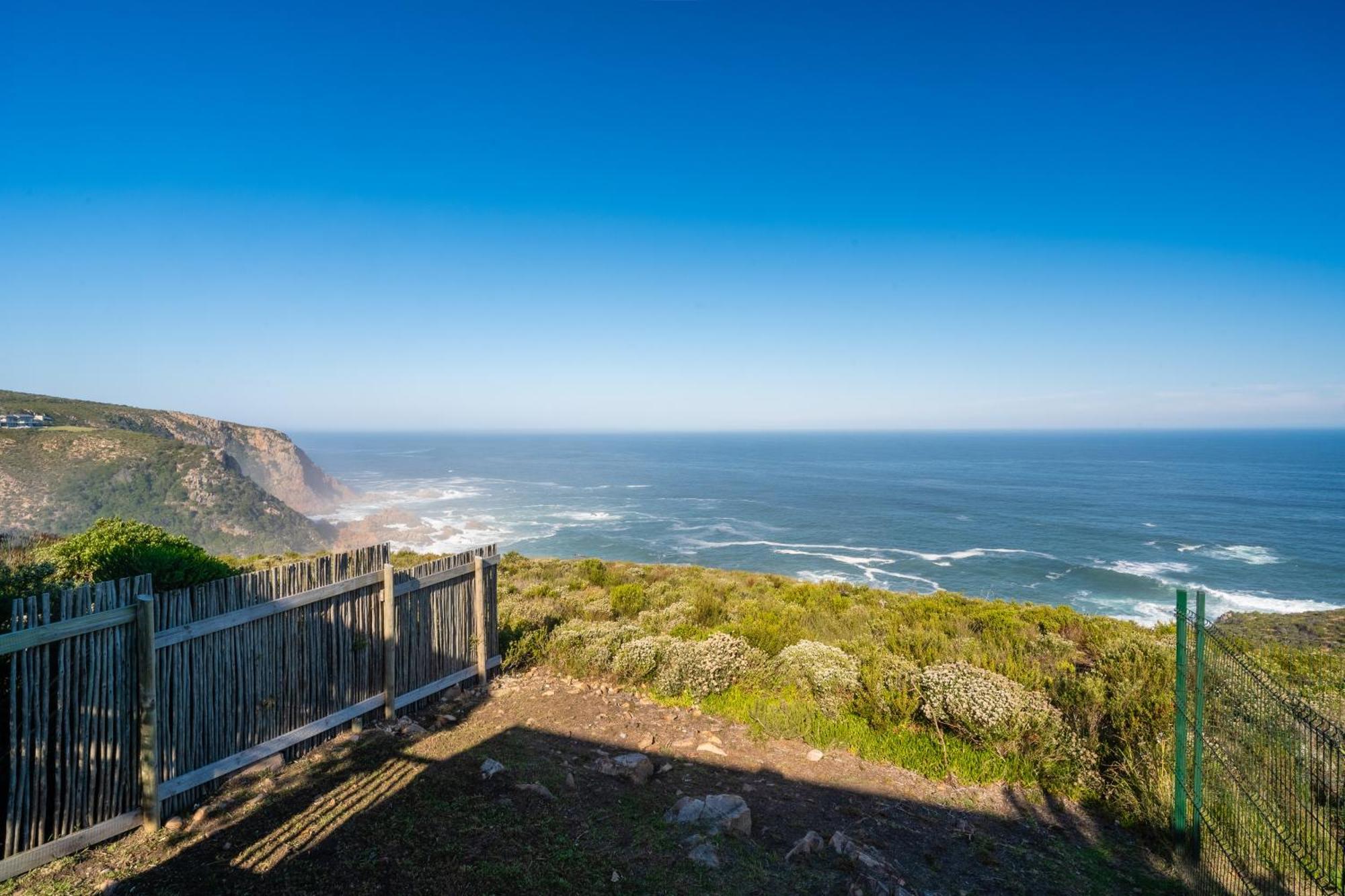 Seashore 2 Bedroom Luxury Unit - Breakwaters Haven Knysna Exterior photo
