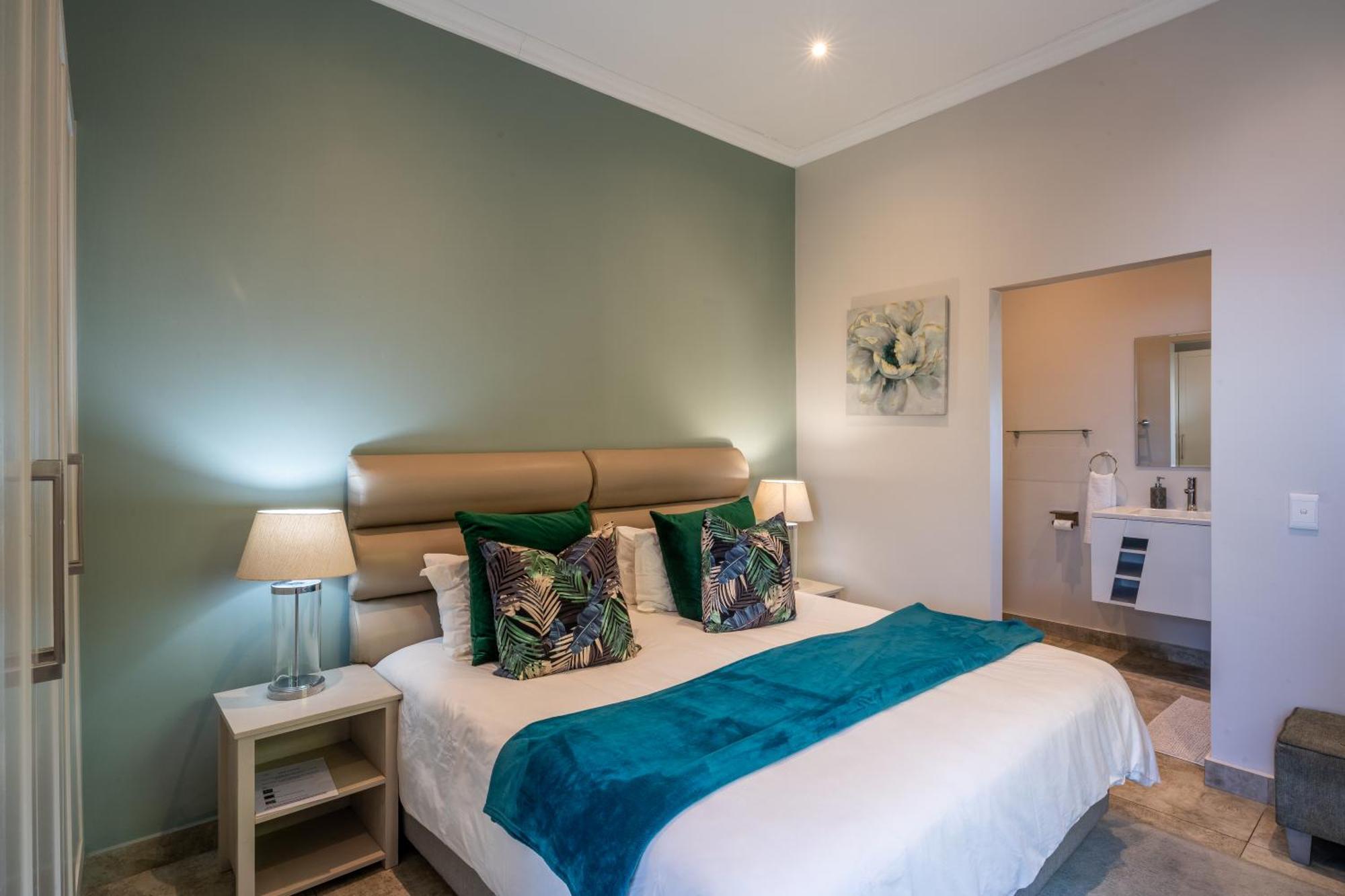 Seashore 2 Bedroom Luxury Unit - Breakwaters Haven Knysna Exterior photo